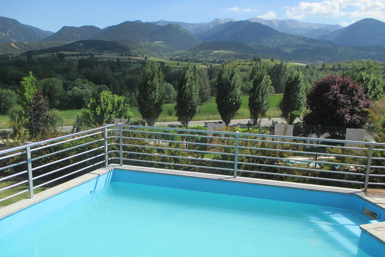 Alberg La Bruna Bellver De Cerdanya Luaran gambar